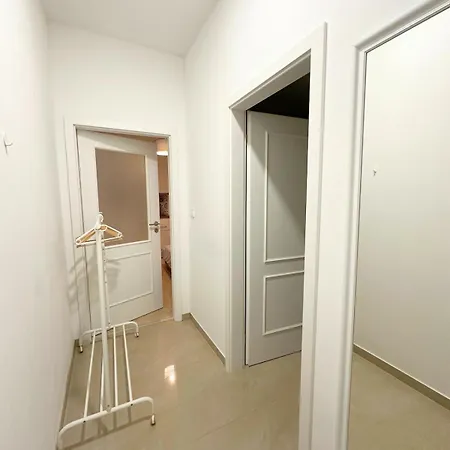 Small Apartamento